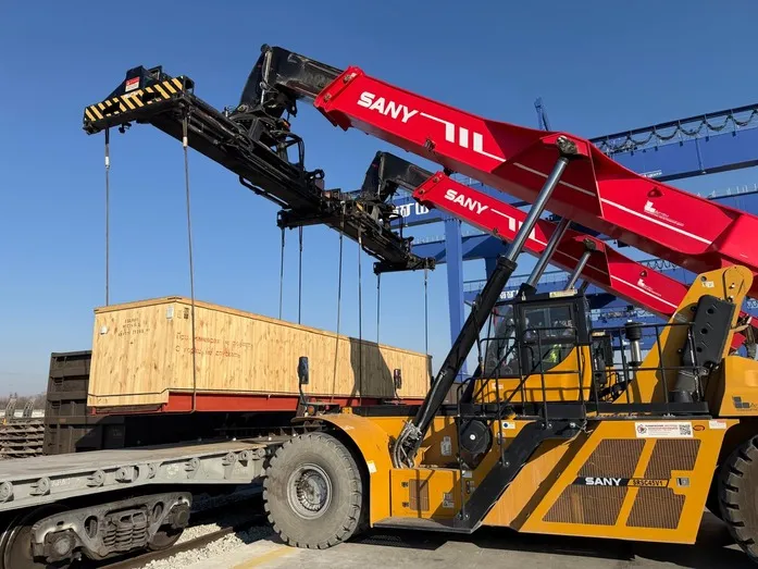 TLC "Artem" Handles Unique Cargo Shipment